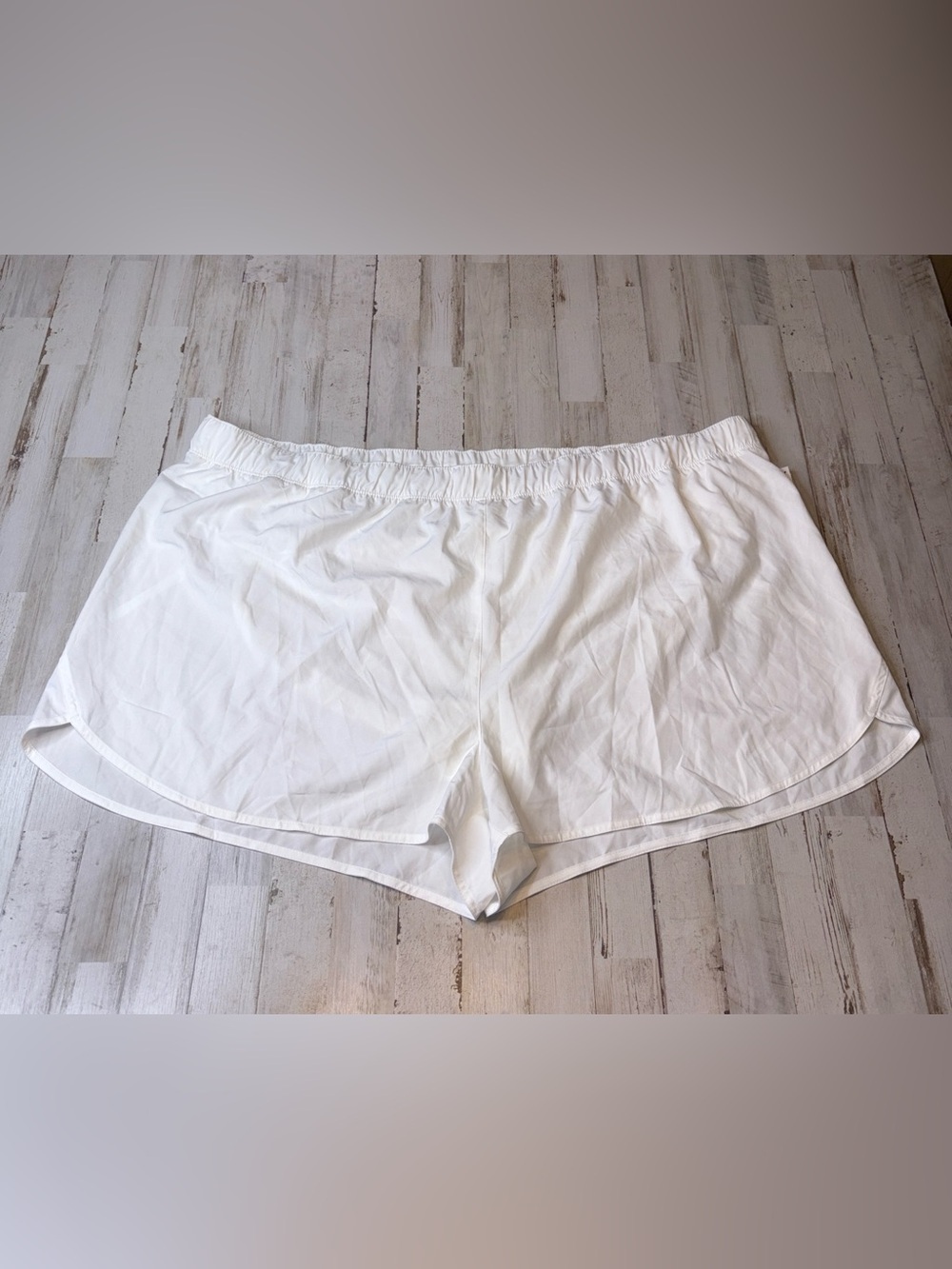 Old Navy White Active StretchTech Active Shorts Size 4X NWT!
